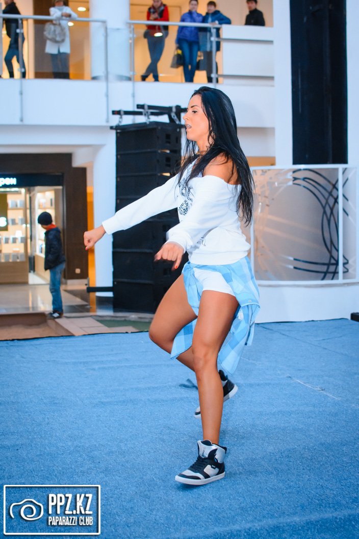 Мастер Класс по танцевальной программе Zumba Астана 09.04.2015 Мастер Класс по танцевальной программе Zumba