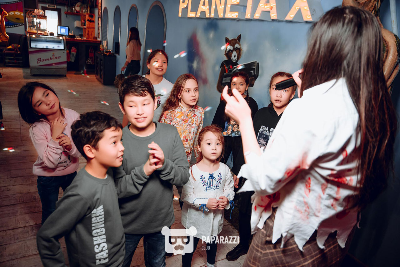 PLANETA X Kids & Teens club