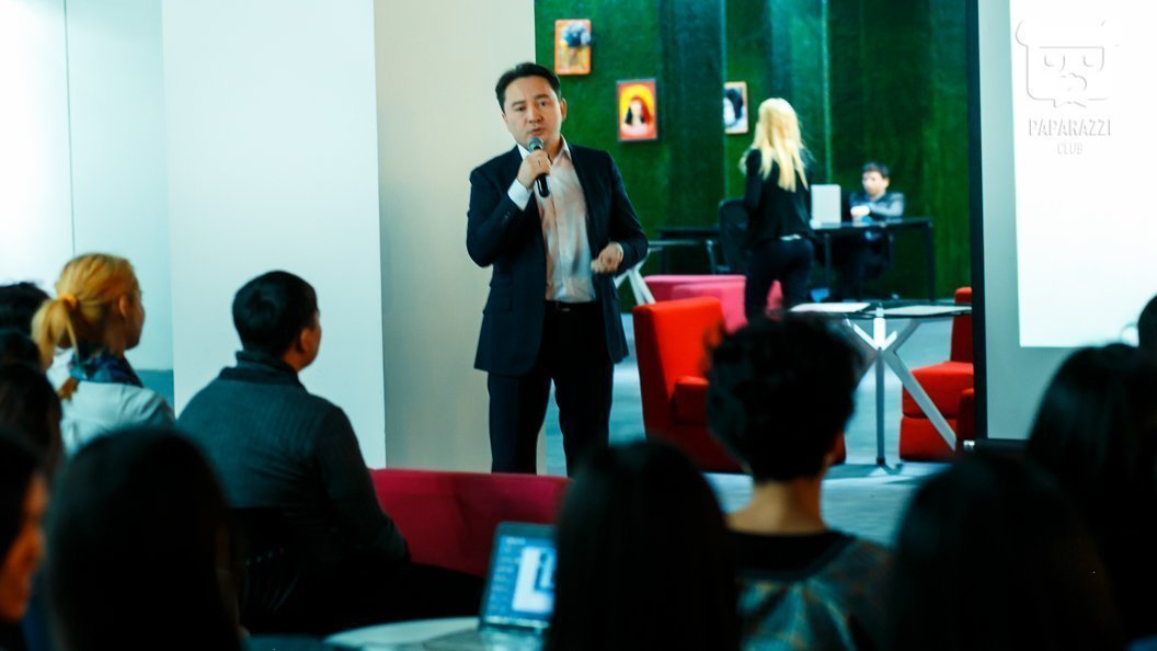 Pecha Kucha КОВОРКИНГ MULTISPACE Астана 20.11.2015 Pecha Kucha КОВОРКИНГ MULTISPACE