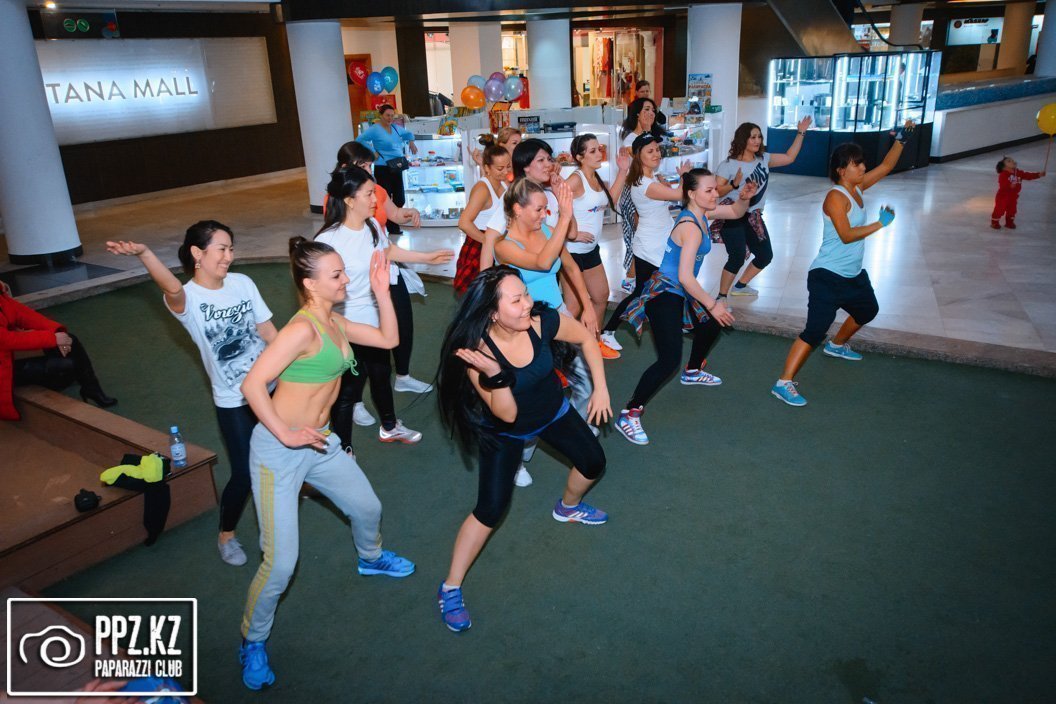 Мастер Класс по танцевальной программе Zumba Астана 09.04.2015 Мастер Класс по танцевальной программе Zumba