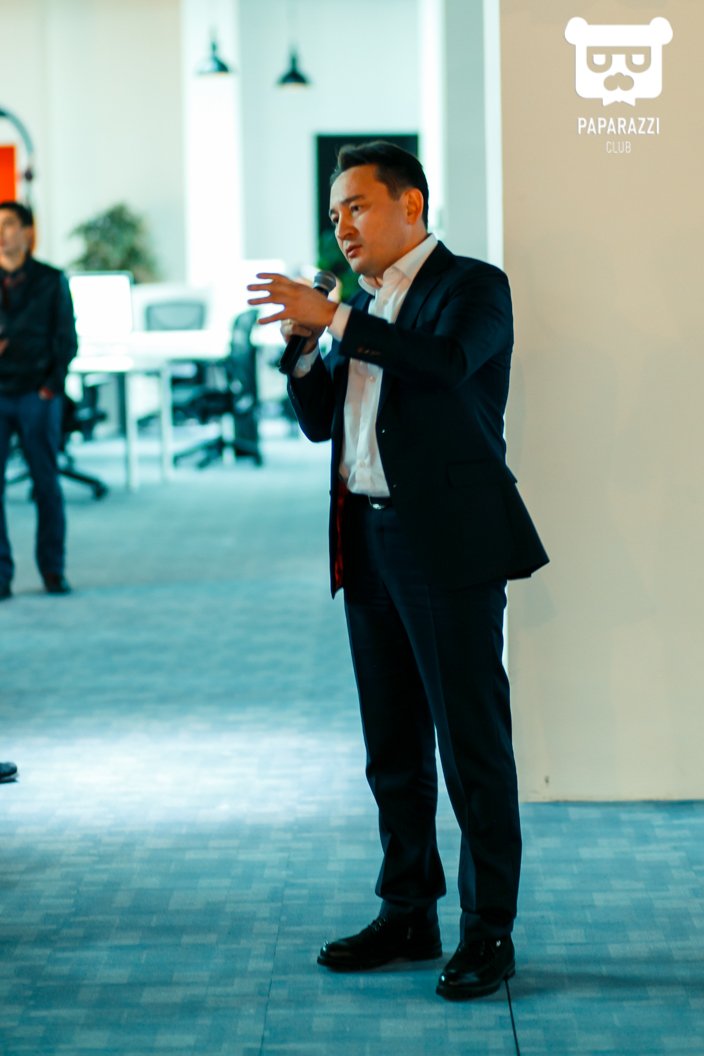 Pecha Kucha КОВОРКИНГ MULTISPACE Астана 20.11.2015 Pecha Kucha КОВОРКИНГ MULTISPACE