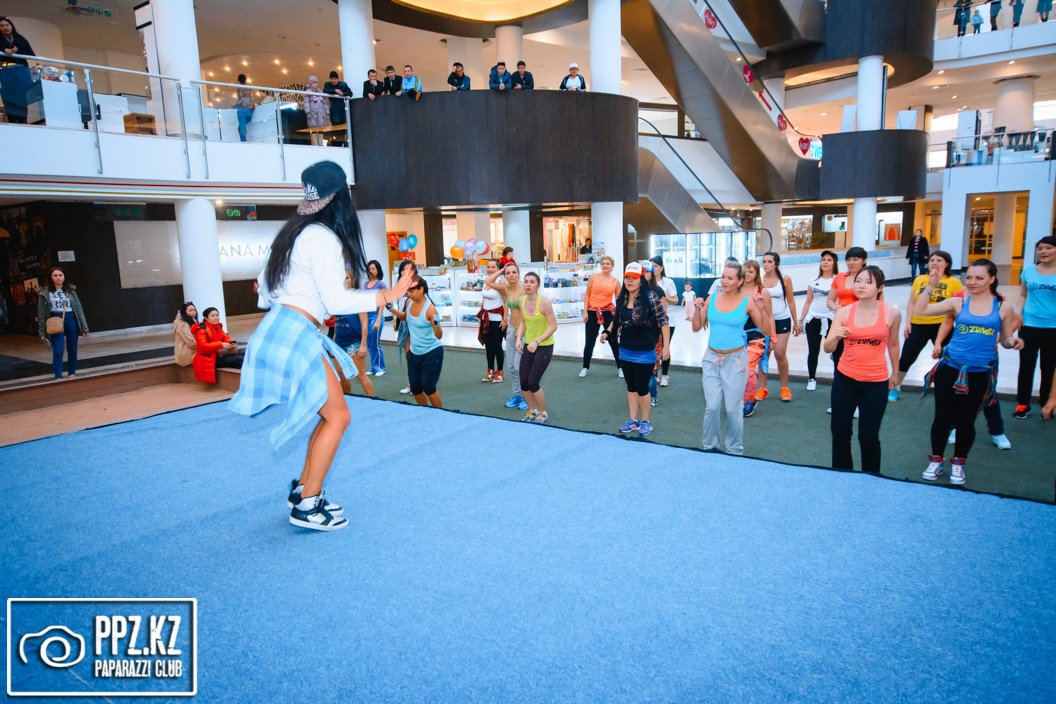 Мастер Класс по танцевальной программе Zumba Астана 09.04.2015 Мастер Класс по танцевальной программе Zumba