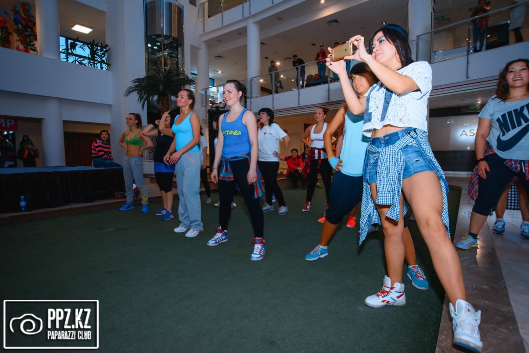 Мастер Класс по танцевальной программе Zumba Астана 09.04.2015 Мастер Класс по танцевальной программе Zumba