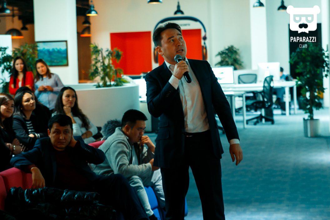 Pecha Kucha КОВОРКИНГ MULTISPACE Астана 20.11.2015 Pecha Kucha КОВОРКИНГ MULTISPACE