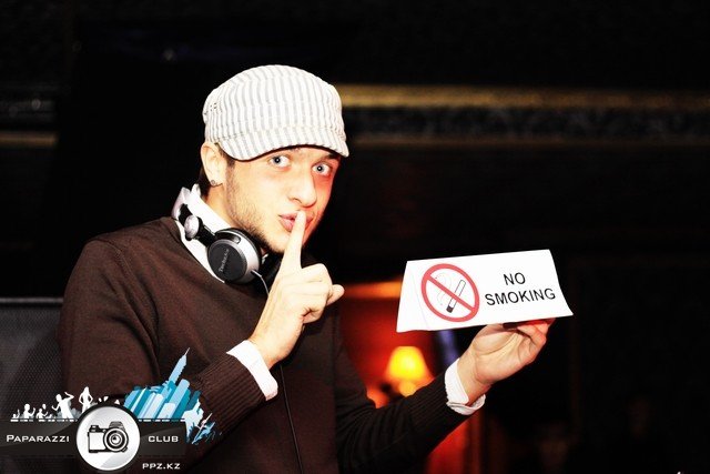 «No Smoking Party» @ Main club
