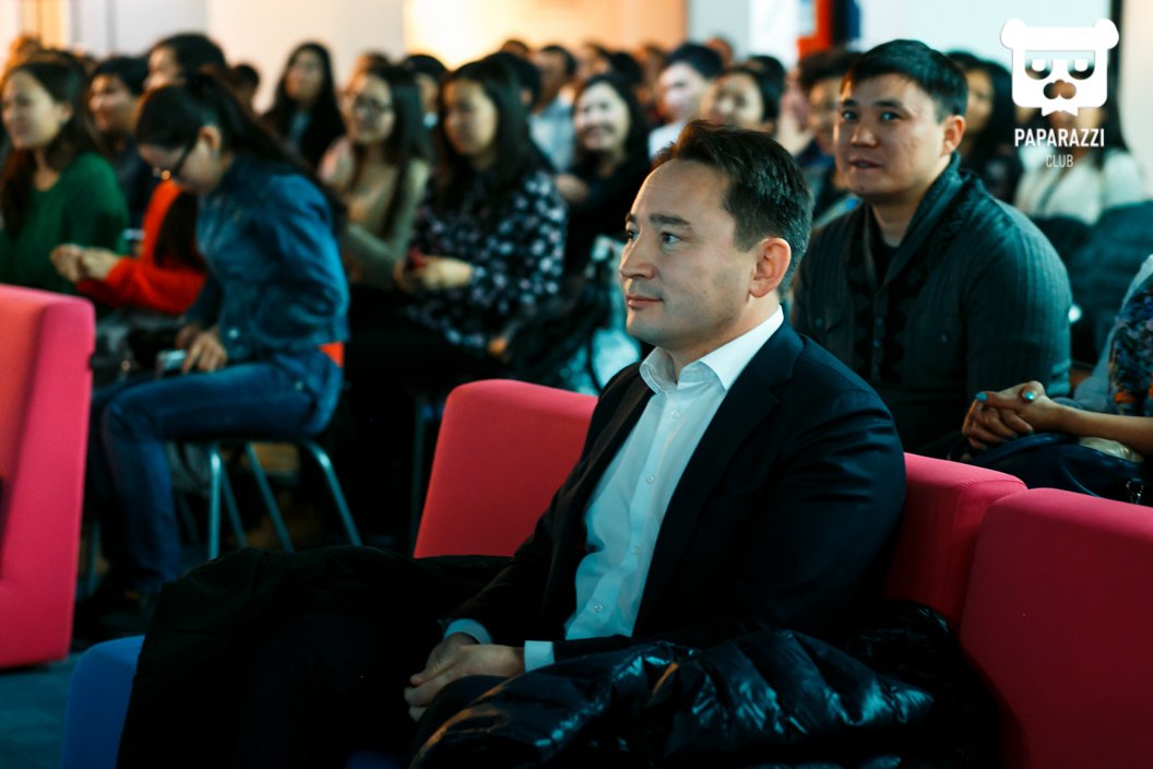 Pecha Kucha КОВОРКИНГ MULTISPACE Астана 20.11.2015 Pecha Kucha КОВОРКИНГ MULTISPACE