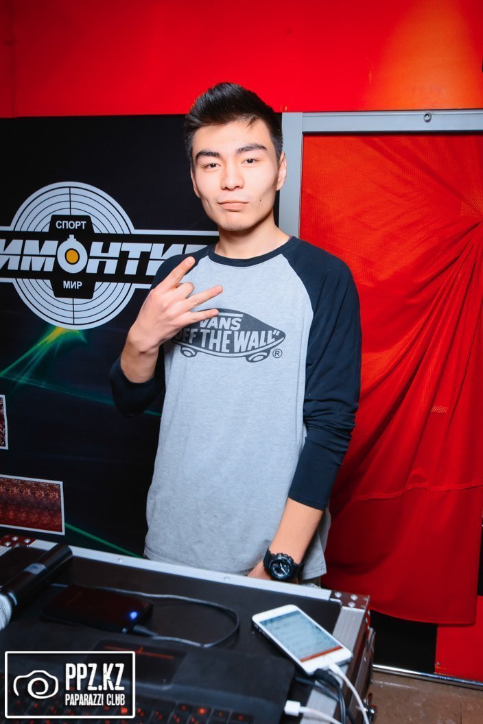 Мастер Класс по танцевальной программе Zumba Астана 09.04.2015 Мастер Класс по танцевальной программе Zumba