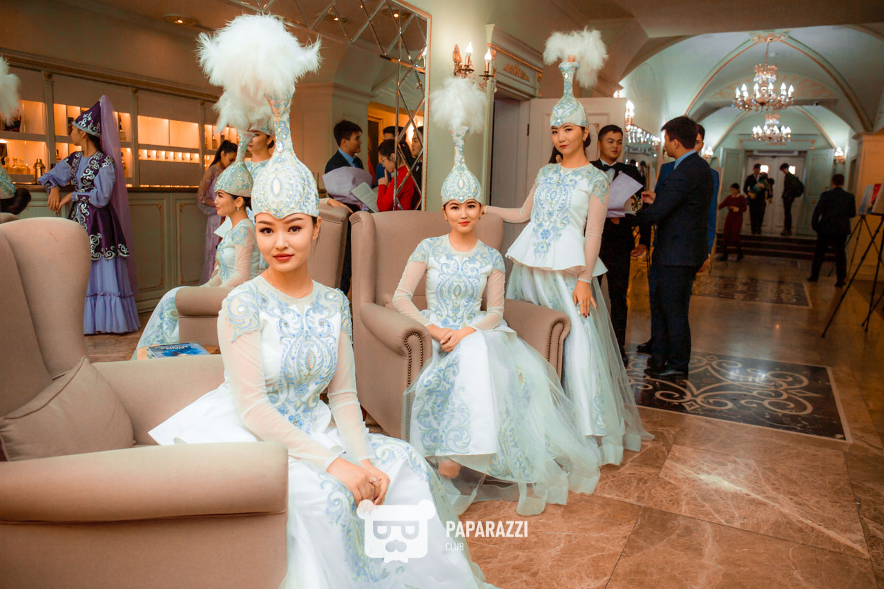 Торжественное награждение республиканского конкурса "Менің тату отбасым" Астана 05.10.2019 Торжественное награждение республиканского конкурса "Менің тату отбасым"