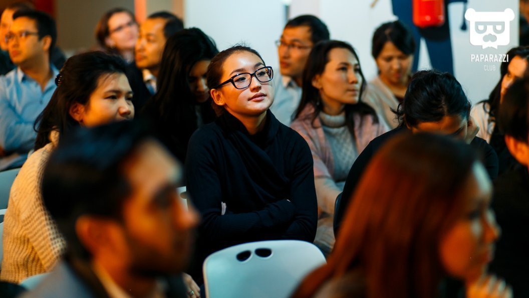 Pecha Kucha КОВОРКИНГ MULTISPACE Астана 20.11.2015 Pecha Kucha КОВОРКИНГ MULTISPACE