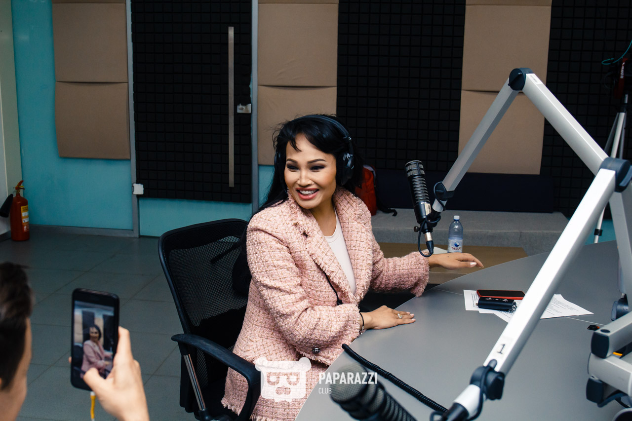 Санди Султан в гостях "То самое шоу" @Радио Астана Астана 23.05.2019 Санди Султан в гостях "То самое шоу" @Радио Астана