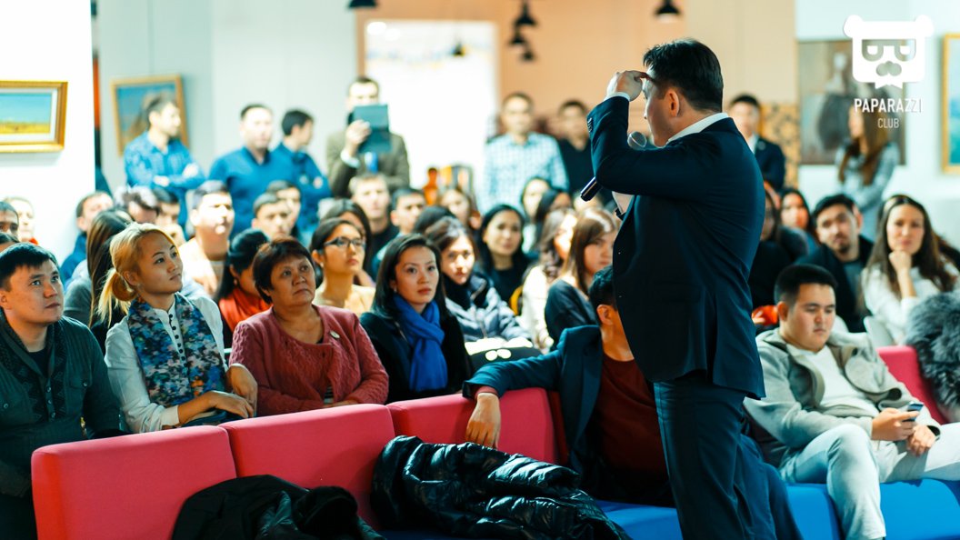 Pecha Kucha КОВОРКИНГ MULTISPACE Астана 20.11.2015 Pecha Kucha КОВОРКИНГ MULTISPACE