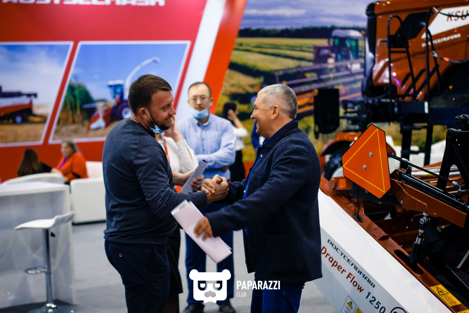 11-ая Международная выставка “Kaz Agro/ Kaz Farm - 2021” • Rostselmash Астана 10/20/2021 11-ая Международная выставка “Kaz Agro/ Kaz Farm - 2021” • Rostselmash