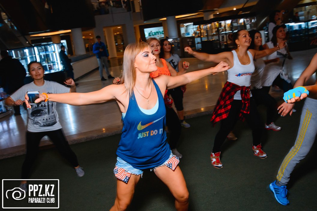 Мастер Класс по танцевальной программе Zumba Астана 09.04.2015 Мастер Класс по танцевальной программе Zumba