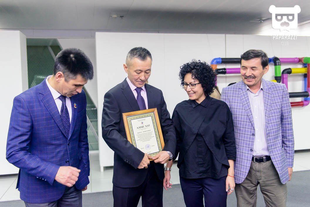 Центр современного искусства «Куланши»-выставка Астана 10.12.2015 Центр современного искусства «Куланши»-выставка