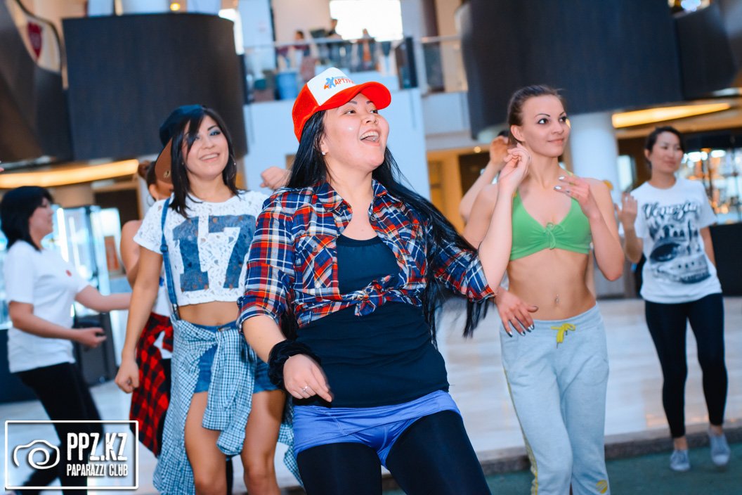 Мастер Класс по танцевальной программе Zumba Астана 09.04.2015 Мастер Класс по танцевальной программе Zumba