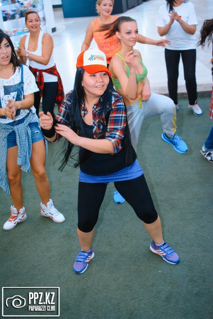 Мастер Класс по танцевальной программе Zumba Астана 09.04.2015 Мастер Класс по танцевальной программе Zumba