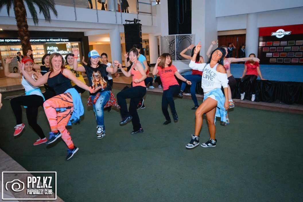 Мастер Класс по танцевальной программе Zumba Астана 09.04.2015 Мастер Класс по танцевальной программе Zumba
