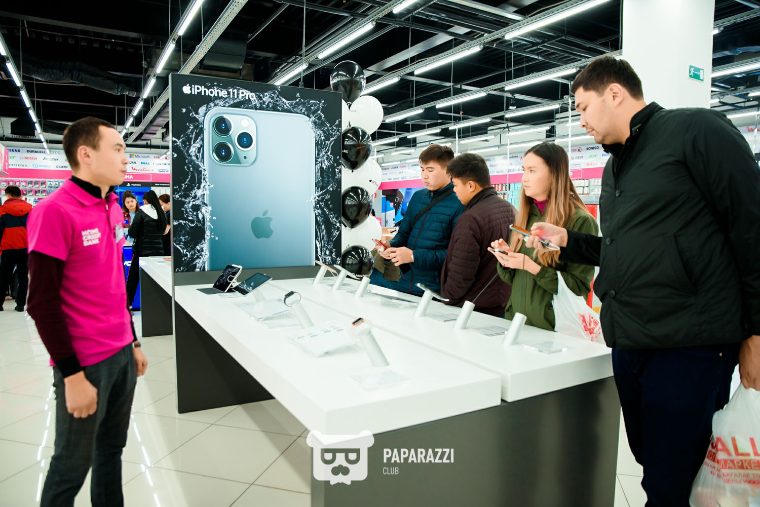 Презентация IPhone 11 в сети магазинах Мечта. ТРЦ Asia Park Астана 27.09.2019 Презентация IPhone 11 в сети магазинах Мечта. ТРЦ Asia Park