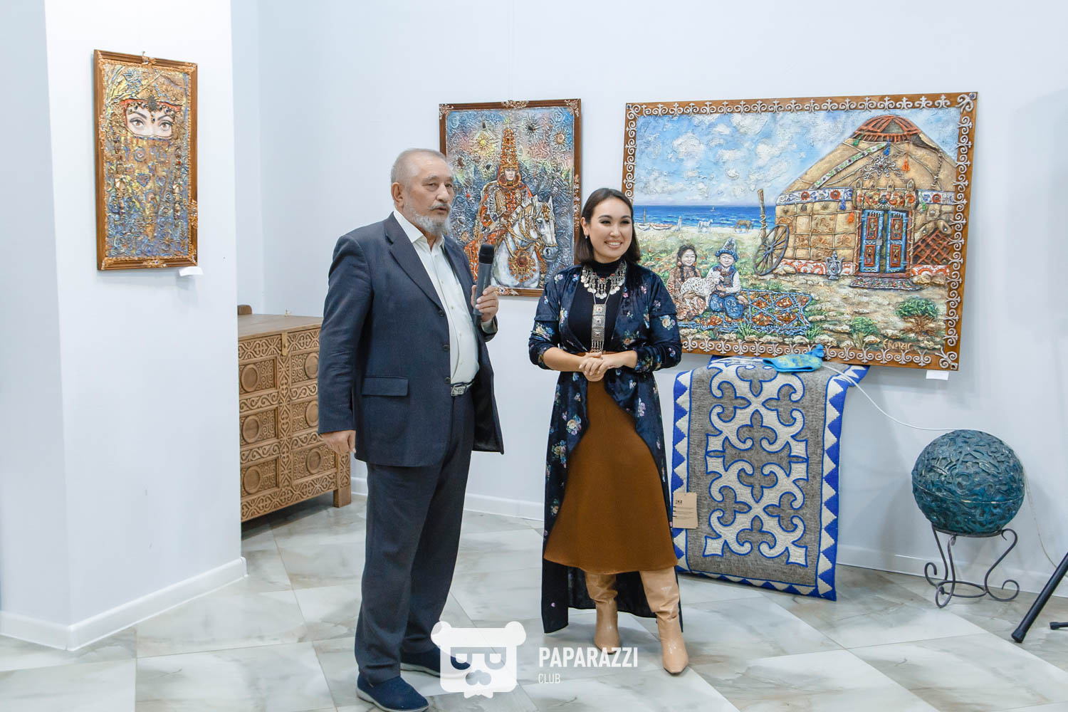 Выставка Инны Ермаковой и Асель Мурзагалиевой в художественной мастерской ART KARAKOZ