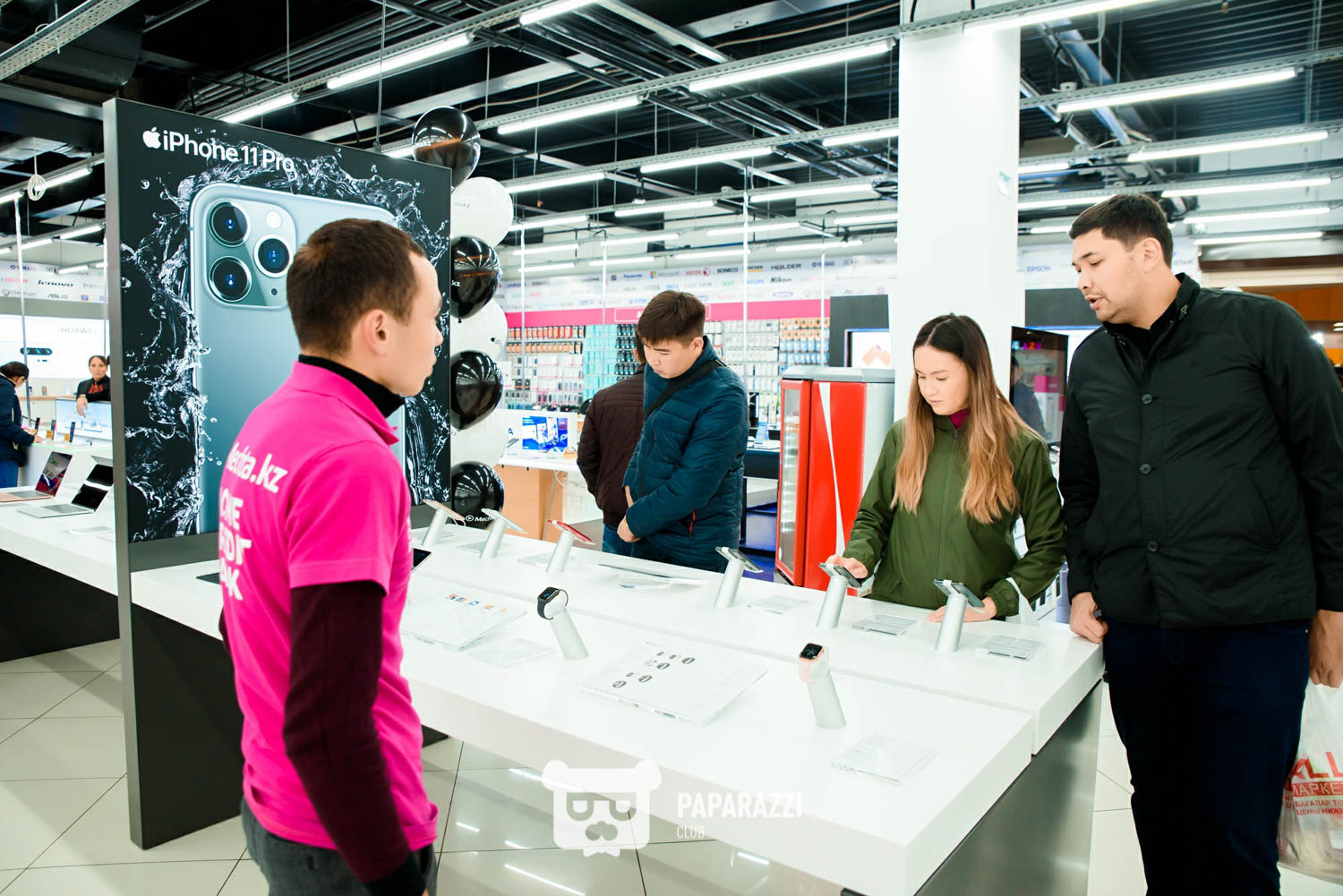 Презентация IPhone 11 в сети магазинах Мечта. ТРЦ Asia Park Астана 27.09.2019 Презентация IPhone 11 в сети магазинах Мечта. ТРЦ Asia Park