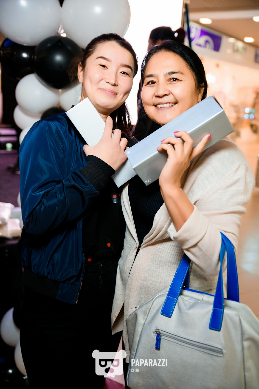 Презентация IPhone 11 в сети магазинах Мечта. ТРЦ Asia Park Астана 27.09.2019 Презентация IPhone 11 в сети магазинах Мечта. ТРЦ Asia Park