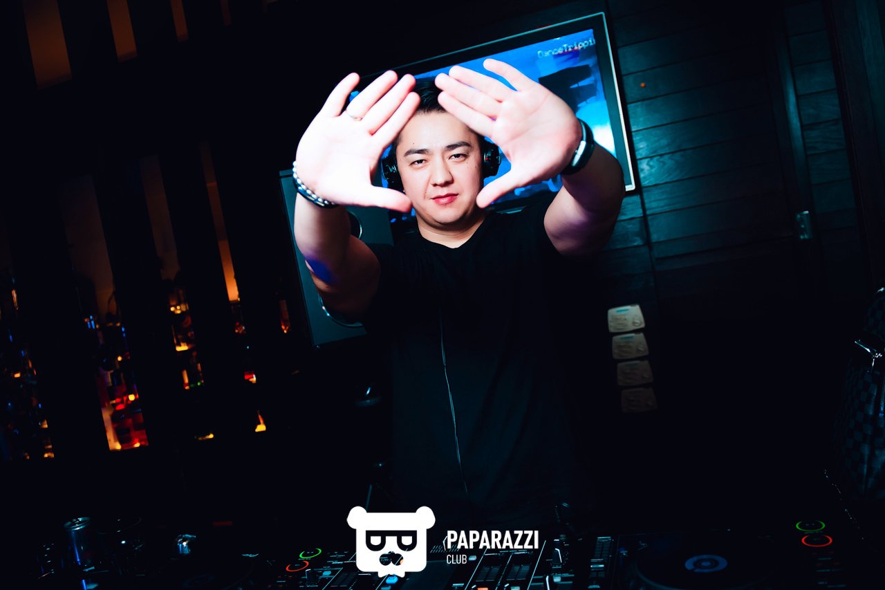 NIGHTOUT @Бархат Астана 18.11.2016 NIGHTOUT @Бархат