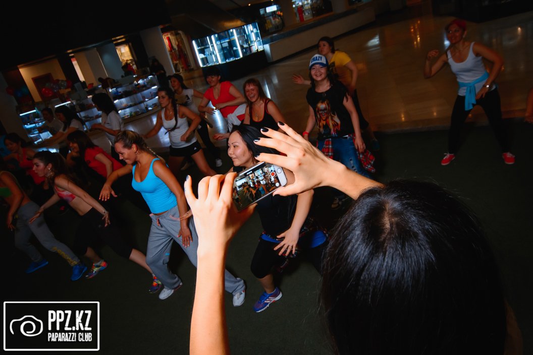 Мастер Класс по танцевальной программе Zumba Астана 09.04.2015 Мастер Класс по танцевальной программе Zumba