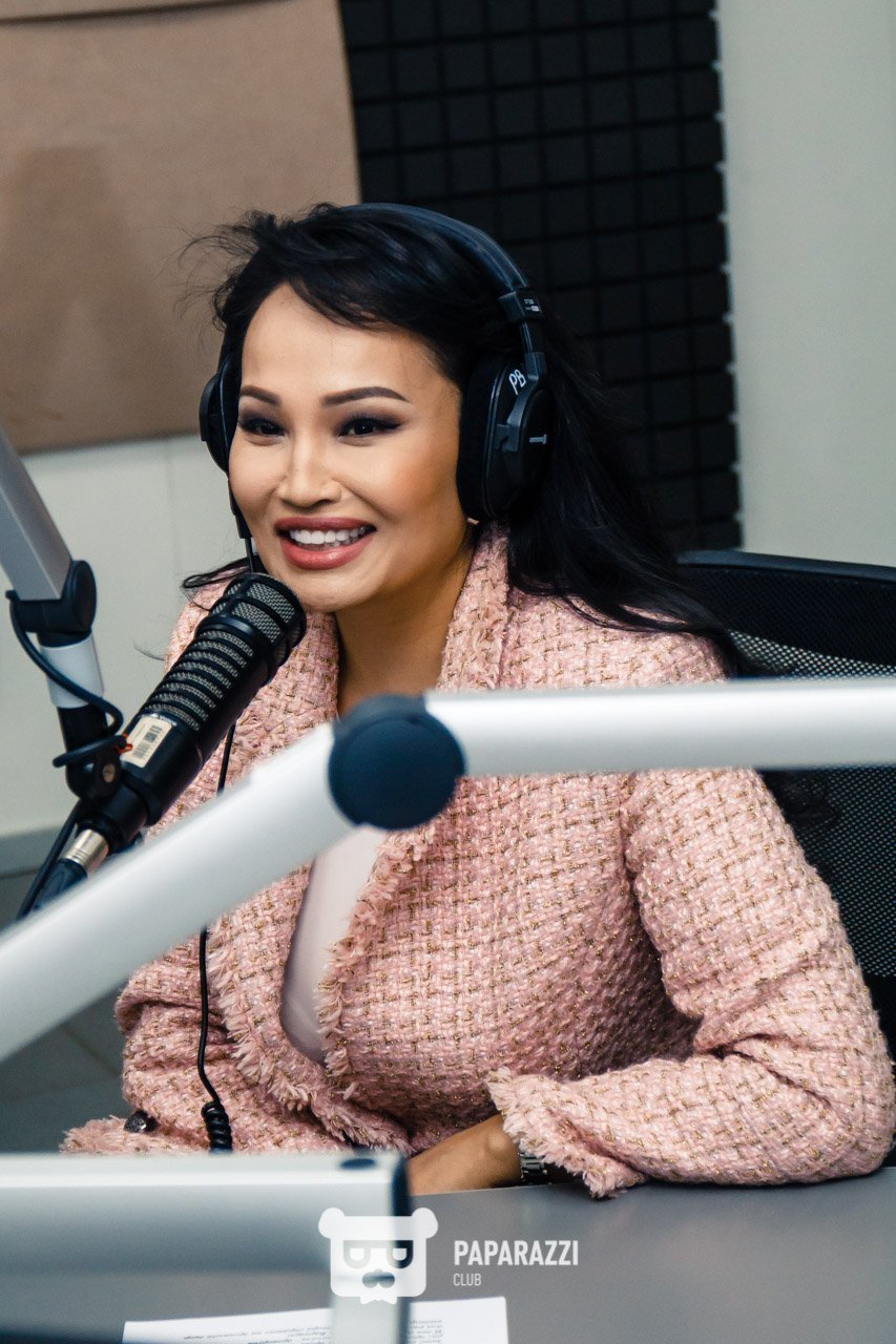 Санди Султан в гостях "То самое шоу" @Радио Астана Астана 23.05.2019 Санди Султан в гостях "То самое шоу" @Радио Астана