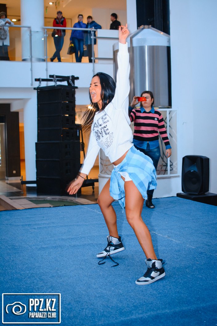 Мастер Класс по танцевальной программе Zumba Астана 09.04.2015 Мастер Класс по танцевальной программе Zumba