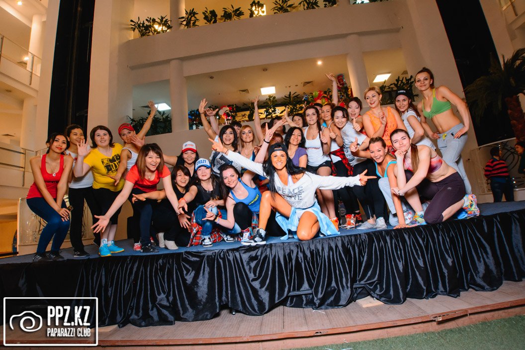 Мастер Класс по танцевальной программе Zumba Астана 09.04.2015 Мастер Класс по танцевальной программе Zumba