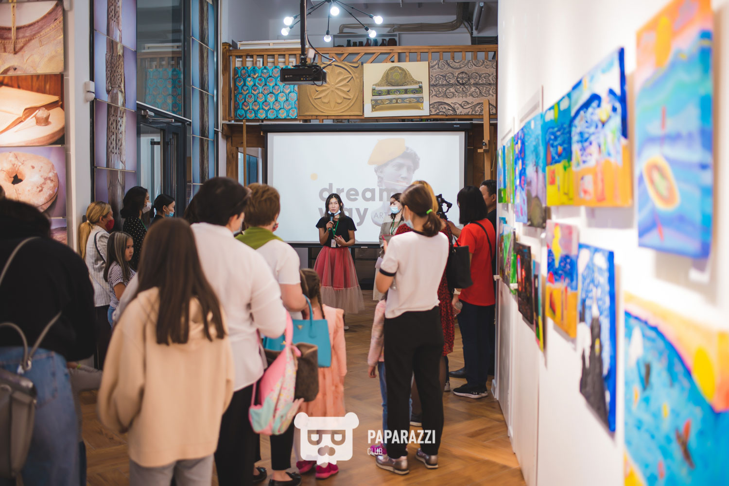 Выставка юных художников студии творчества DREAM WAY