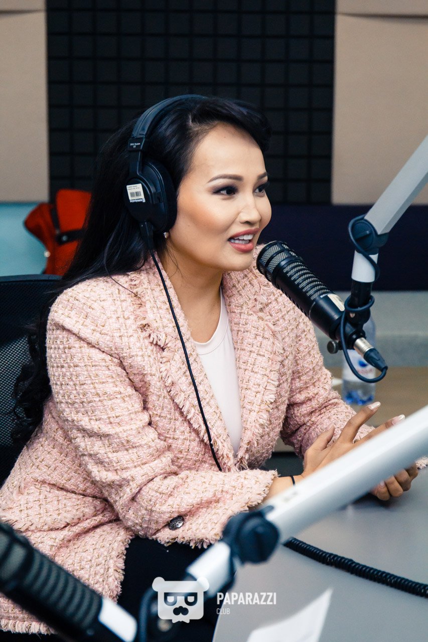 Санди Султан в гостях "То самое шоу" @Радио Астана Астана 23.05.2019 Санди Султан в гостях "То самое шоу" @Радио Астана